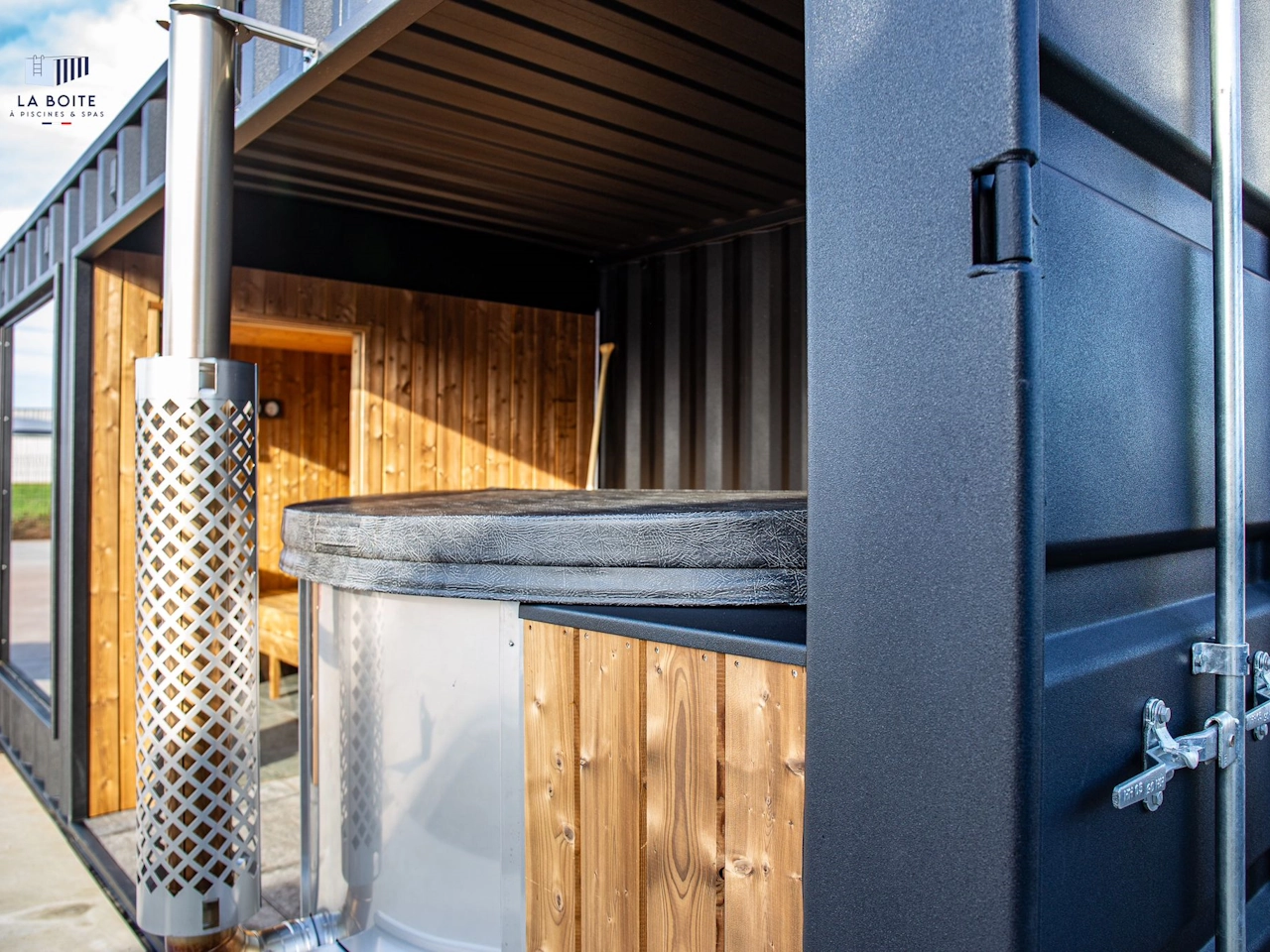 Container ingericht als spa van 15 m² voor 4 tot 6 personen - Afbeelding 5